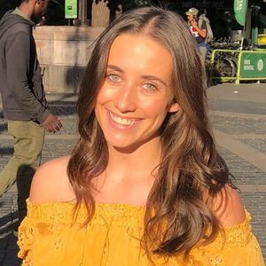 Meet your Posher, Liana